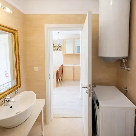 Harmony Grand 11 Private 616