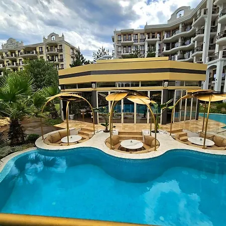 Private Grand 11